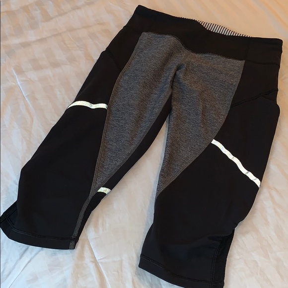 Lululemon cropped leggings - Picture 2 of 7